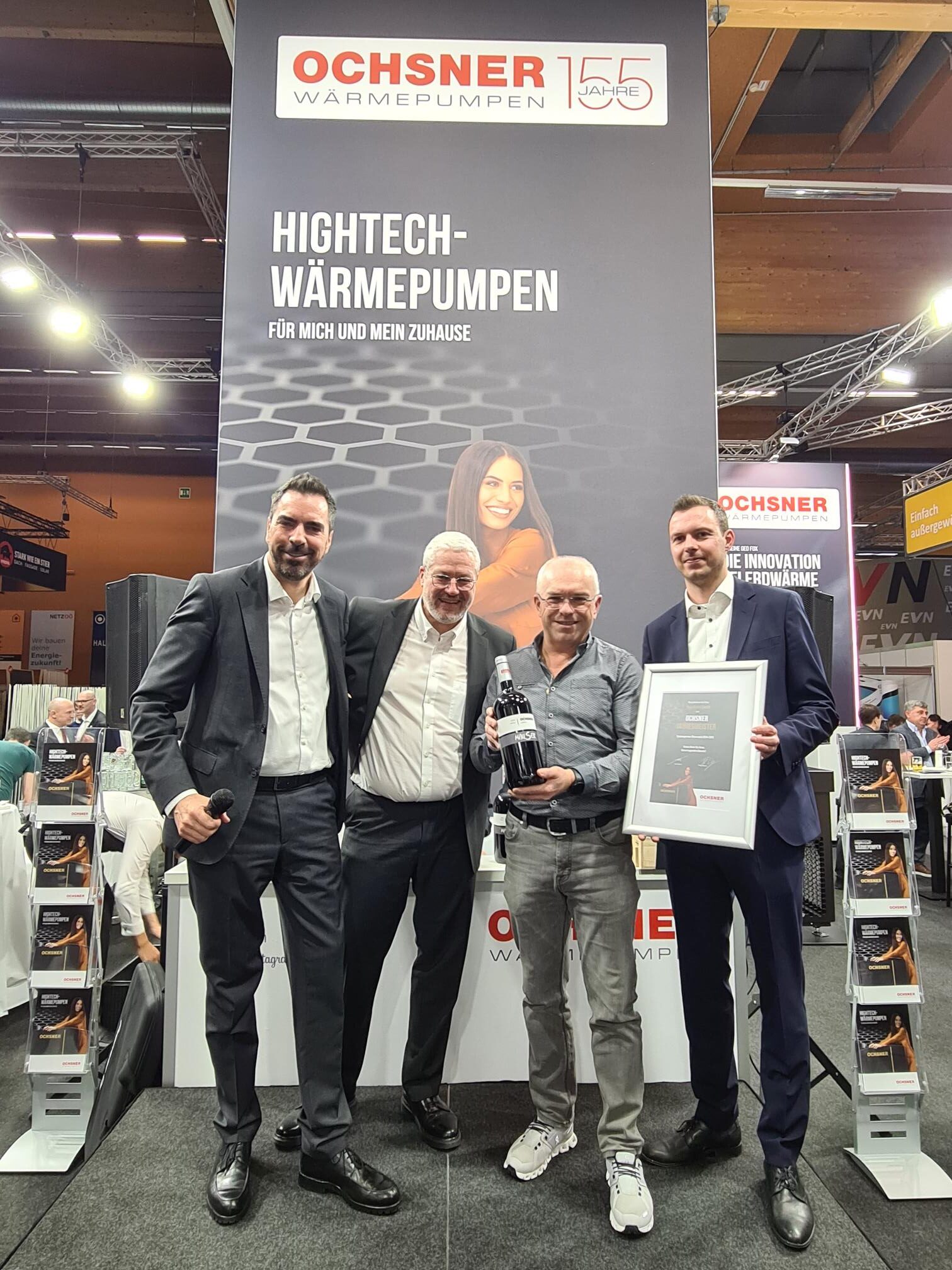 Ehrung für meistverkaufte Ochsner Wärmepumpen in OÖ Ehrung für meistverkaufte Ochsner Wärmepumpen in OÖ